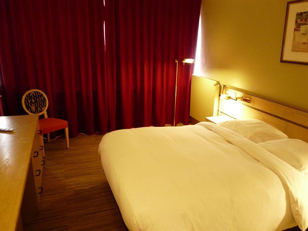Hotel Olivier Strassen Kültér fotó
